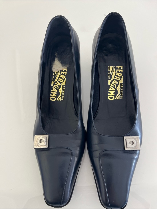 Salvatore Ferragamo Shoes - Salvatore Ferragamo navy size 9 Leather Square-Toe Loafers with Silver Logo